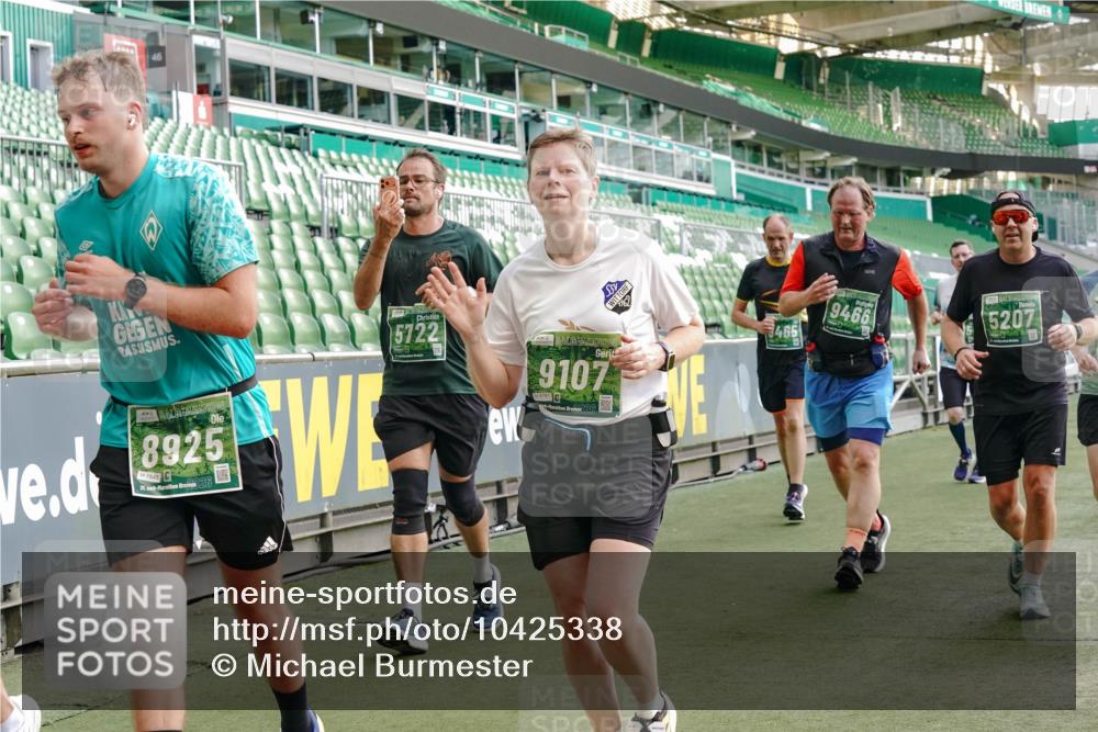 13.09.2026 - 21. swb-Marathon Bremen Michael Burmester http://msf.ph/oto/10425338 13.09.2026 13:24:32 Laufen im Stadion 137, 182, 213, 294, 324, 434, 505, 533, 548, 708, 721, 723, 739, 743, 752, 815, 818, 1273, 1331, 1463, 1471, 1491, 1504, 1515, 1561, 1597, 1598, 1830, 1944, 2059, 2095, 2211, 2252, 2267, 2271, 2286, 2312, 2323, 2354, 2445, 2465, 2483, 2495, 2497, 2503, 2506, 2554, 2571, 2644, 2752, 2768, 2776, 2833, 2896, 2936, 2968, 3005, 3142, 3211, 3259, 3282, 3288, 3289, 3292, 3298, 3306, 3312, 3329, 3364, 3381, 3390, 3395, 3423, 3447, 3559, 3727, 3770, 3819, 4466, 4467 meine-sportfotos.de