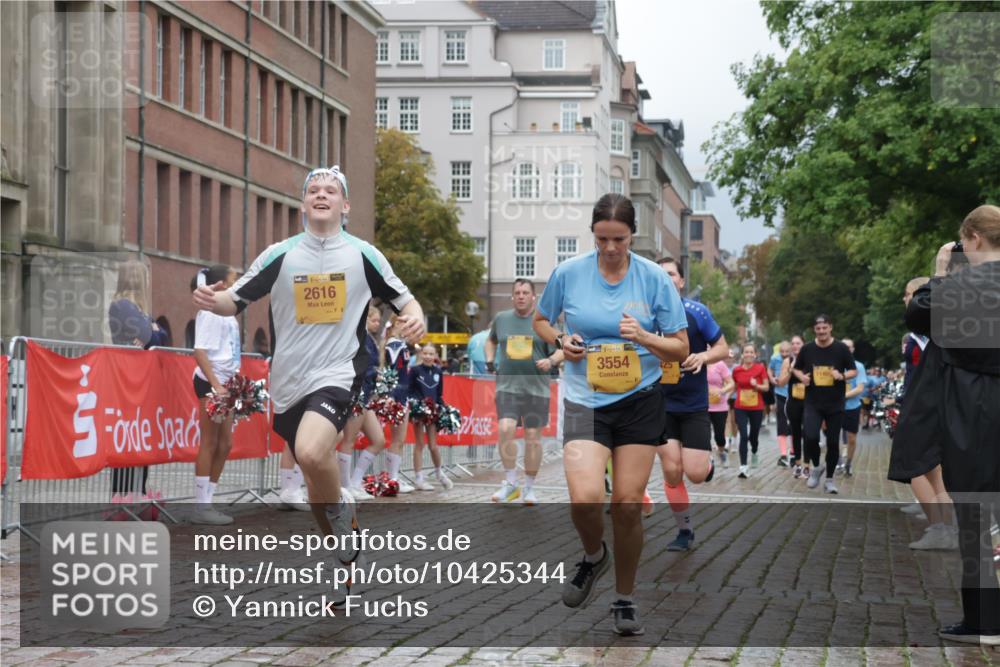 13.09.2026 - Kiel Lauf Yannick Fuchs http://msf.ph/oto/10425344 13.09.2026 11:02:08 Ziel 208, 540, 651, 709, 841, 845, 1651, 1660, 2451, 2726, 2778, 2902, 2958, 3942, 3977, 4848, 5465, 6332, 6407, 6408, 6998, 7244, 8218, 8343, 8793, 8974, 9448, 9738, 9856, 10056, 10531, 11466, 11546, 11959, 735, 955, 1347, 1425, 2616, 2722, 2726, 2838, 2996, 3039, 3224, 3554, 3982, 4420, 5406, 5927, 6311, 6619, 6631, 6717, 7174, 7556, 8343, 8523, 8555, 8934, 9523, 9695, 10056, 10607, 11159, 11265, 11338, 11465, 11547, 484, 649, 2322, 2895, 3443, 7005, 9732 meine-sportfotos.de