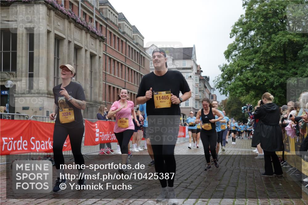 13.09.2026 - Kiel Lauf Yannick Fuchs http://msf.ph/oto/10425387 13.09.2026 11:02:15 Ziel 208, 841, 2322, 2778, 2895, 3102, 3443, 3942, 4848, 6332, 6998, 7005, 7244, 8218, 8517, 8793, 9448, 9732, 9738, 10020, 10531, 11135, 11261, 11301, 11466, 11546, 11959, 12578, 540, 651, 709, 735, 845, 1347, 1651, 1660, 2451, 2722, 2726, 2838, 2902, 2958, 2996, 3039, 3224, 3977, 4420, 5406, 5465, 5927, 6311, 6407, 6408, 6631, 6717, 7174, 7556, 8343, 8523, 8555, 8934, 8974, 9523, 9695, 9856, 10056, 10607, 11159, 11265, 11338, 11465, 11547, 484, 649, 935 meine-sportfotos.de