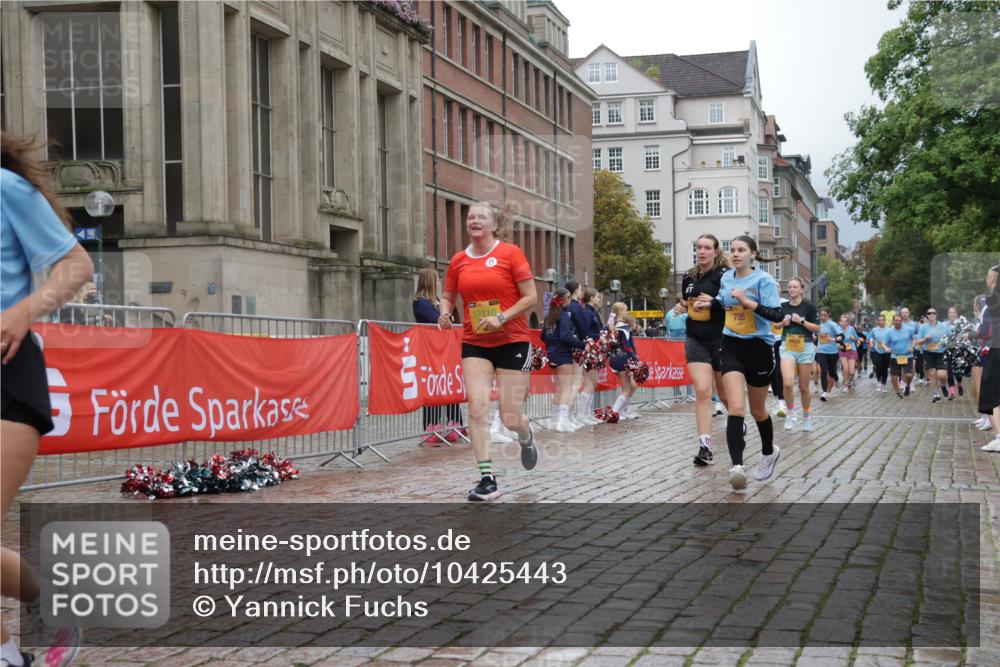 13.09.2026 - Kiel Lauf Yannick Fuchs http://msf.ph/oto/10425443 13.09.2026 11:02:22 Ziel 484, 649, 1693, 2322, 2895, 3102, 3414, 3443, 6998, 7005, 8218, 8517, 9732, 9738, 10020, 11135, 11256, 11261, 11301, 11546, 12085, 12578, 12640, 12697, 208, 540, 651, 709, 735, 841, 845, 1651, 1660, 2451, 2726, 2778, 2902, 2958, 2996, 3942, 3977, 4420, 4848, 5465, 6311, 6332, 6407, 6408, 6998, 7244, 7556, 8343, 8523, 8793, 8974, 9448, 9523, 9856, 10056, 10531, 10607, 11159, 11265, 11338, 11466, 11546, 11547, 935, 3947, 4562, 4648, 4984 meine-sportfotos.de