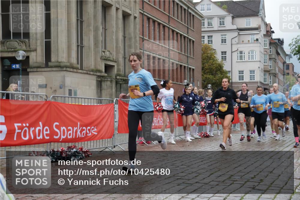 13.09.2026 - Kiel Lauf Yannick Fuchs http://msf.ph/oto/10425480 13.09.2026 11:02:27 Ziel 484, 649, 935, 1693, 2299, 2322, 3414, 3670, 6375, 6878, 7389, 8036, 8517, 9745, 11135, 11256, 11261, 11301, 11384, 11942, 12085, 12640, 12697, 208, 540, 651, 709, 841, 845, 1651, 1660, 2451, 2726, 2778, 2895, 2902, 2958, 2996, 3102, 3443, 3942, 3977, 4420, 4848, 5465, 6311, 6332, 6407, 6408, 6998, 7005, 7244, 7556, 8218, 8343, 8523, 8793, 8974, 9448, 9523, 9732, 9738, 9856, 10020, 10056, 10531, 11159, 11265, 11338, 11466, 11546, 12578, 415, 1298, 3947, 4562, 4648, 4984 meine-sportfotos.de