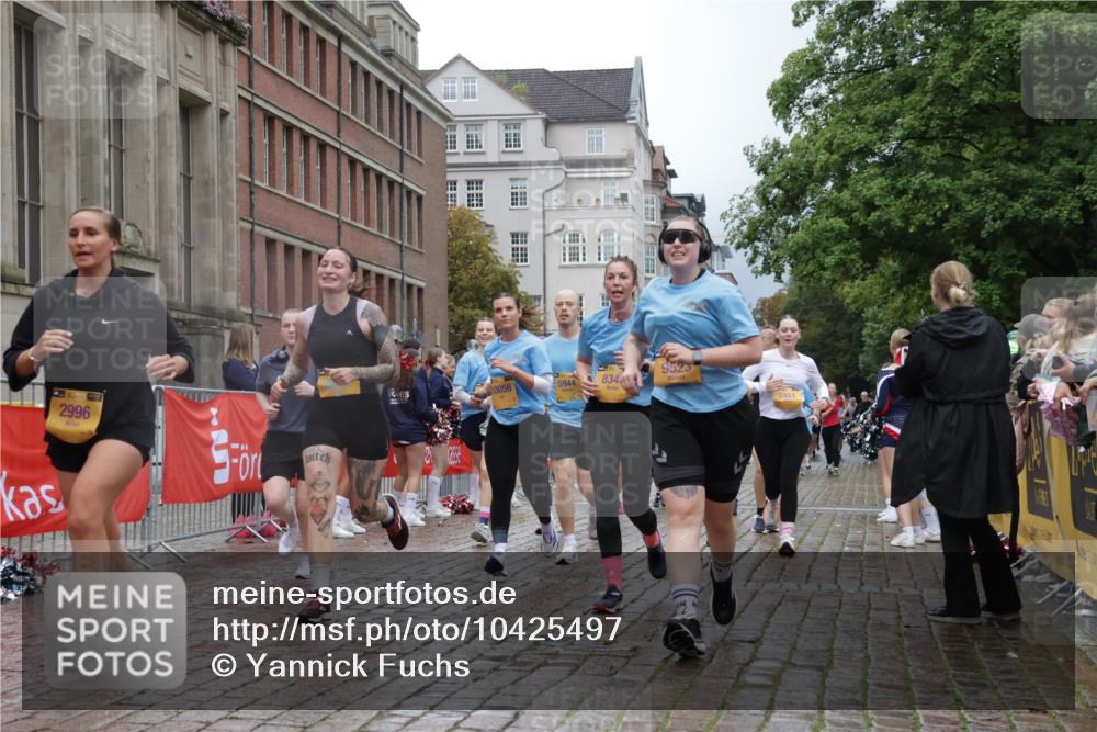 13.09.2026 - Kiel Lauf Yannick Fuchs http://msf.ph/oto/10425497 13.09.2026 11:02:30 Ziel 484, 649, 935, 1693, 2299, 3414, 3670, 3968, 6375, 6878, 7389, 8036, 9745, 11256, 11261, 11384, 11942, 12085, 12640, 12697, 208, 540, 651, 709, 841, 845, 1651, 1660, 2322, 2451, 2726, 2778, 2895, 2902, 2958, 2996, 3102, 3443, 3942, 3977, 4848, 5465, 6311, 6332, 6407, 6408, 6998, 7005, 7244, 8218, 8343, 8517, 8523, 8793, 8974, 9448, 9523, 9732, 9738, 9856, 10020, 10056, 10531, 11135, 11261, 11301, 11466, 11546, 12578, 415, 1298, 3947, 4562, 4648, 4984, 5712, 6071 meine-sportfotos.de