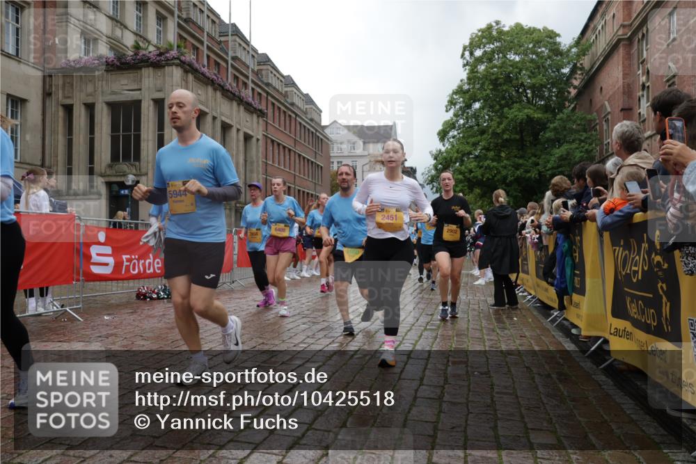 13.09.2026 - Kiel Lauf Yannick Fuchs http://msf.ph/oto/10425518 13.09.2026 11:02:32 Ziel 649, 935, 1693, 2299, 3207, 3414, 3670, 3968, 6375, 6878, 7389, 8036, 9745, 11384, 11942, 12085, 12640, 12697, 208, 484, 540, 649, 651, 709, 841, 845, 1651, 1660, 2322, 2451, 2726, 2778, 2895, 2902, 2958, 3102, 3443, 3942, 3977, 4848, 5465, 6311, 6332, 6407, 6408, 6998, 7005, 7244, 8218, 8343, 8517, 8793, 8974, 9448, 9523, 9732, 9738, 9856, 10020, 10056, 10531, 11135, 11256, 11261, 11301, 11466, 11546, 12578, 12697, 415, 1298, 2055, 3947, 4562, 4648, 4984, 5712, 6071, 6483 meine-sportfotos.de