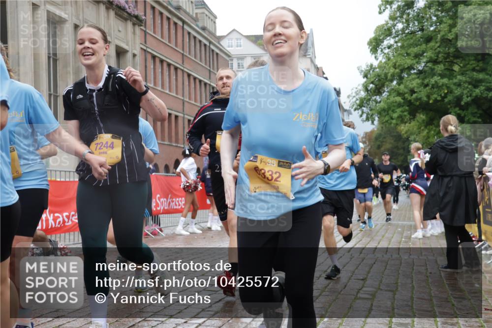 13.09.2026 - Kiel Lauf Yannick Fuchs http://msf.ph/oto/10425572 13.09.2026 11:02:41 Ziel 415, 1298, 3207, 3670, 3947, 3968, 4562, 4648, 4984, 4986, 5479, 6375, 7389, 8914, 9745, 10648, 11064, 11384, 11717, 208, 484, 649, 841, 935, 1693, 2299, 2322, 2778, 2895, 3102, 3414, 3443, 3942, 4848, 6332, 6878, 6998, 7005, 7244, 7389, 8036, 8218, 8517, 8793, 9448, 9732, 9738, 10020, 10531, 11135, 11256, 11261, 11301, 11384, 11466, 11546, 11942, 12085, 12578, 12640, 12697, 1095, 1635, 2055, 2796, 3513, 4478, 4781, 5046, 5712, 6071, 6483, 6934, 9108, 10165 meine-sportfotos.de