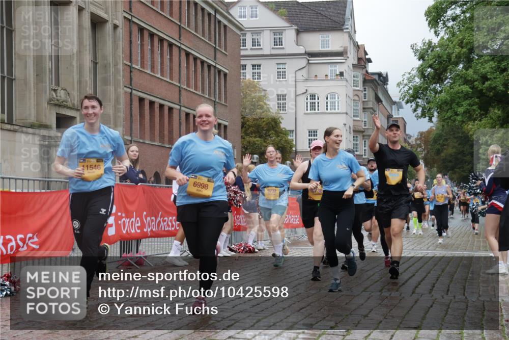13.09.2026 - Kiel Lauf Yannick Fuchs http://msf.ph/oto/10425598 13.09.2026 11:02:44 Ziel 415, 1298, 3207, 3947, 3968, 4562, 4648, 4984, 4986, 5479, 6548, 8914, 10648, 11064, 11717, 484, 649, 935, 1693, 2299, 2322, 2895, 3102, 3414, 3443, 3670, 3968, 6375, 6878, 6998, 7005, 7389, 8036, 8218, 8517, 9732, 9738, 9745, 10020, 11135, 11256, 11261, 11301, 11384, 11546, 11942, 12085, 12578, 12640, 12697, 1095, 1635, 2055, 2796, 3513, 3912, 4478, 4781, 5046, 5712, 6071, 6483, 6768, 6934, 9070, 9108, 9663, 10165 meine-sportfotos.de