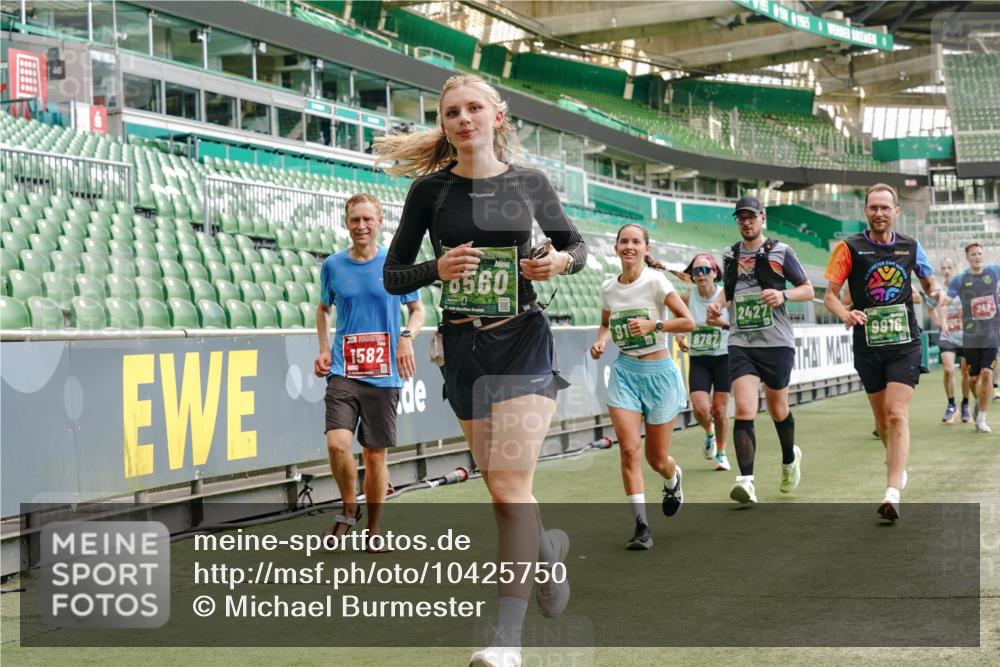13.09.2026 - 21. swb-Marathon Bremen Michael Burmester http://msf.ph/oto/10425750 13.09.2026 13:01:56 Laufen im Stadion 150, 242, 282, 318, 440, 531, 687, 722, 930, 936, 946, 1006, 1067, 1163, 1250, 1436, 1448, 1582, 1896, 2033, 2047, 2062, 2292, 2345, 2364, 2370, 2378, 2409, 2427, 2485, 2490, 2491, 2560, 2561, 2627, 2638, 2658, 2666, 2668, 2708, 2781, 2967, 2987, 3013, 3044, 3163, 3164, 3173, 3187, 3248, 3258, 3294, 3334, 3372, 3374, 3375, 3385, 3392, 3524, 3526, 3527, 3603, 3642, 3667, 3721, 3774, 3806, 3852, 3856, 3893, 4000, 4506, 4558 meine-sportfotos.de