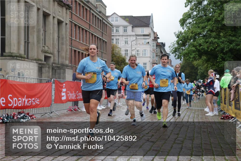 13.09.2026 - Kiel Lauf Yannick Fuchs http://msf.ph/oto/10425892 13.09.2026 11:03:21 Ziel 697, 1923, 2254, 2846, 2878, 2975, 4658, 4757, 5893, 6224, 6319, 6669, 7282, 7656, 8130, 8136, 8204, 8288, 9059, 9063, 9614, 9819, 10806, 986, 1095, 1635, 2055, 2796, 3513, 3621, 3635, 3912, 4478, 4781, 5046, 5712, 5998, 6071, 6483, 6548, 6669, 6768, 6934, 6969, 6974, 7968, 8084, 8782, 9070, 9108, 9202, 9663, 10165, 10664, 10999, 11255, 11717, 11736, 11846, 12550, 1698, 2724, 3049, 3155, 3744, 4074, 4854, 5588, 5820, 6341, 6524, 6525, 9331, 9955 meine-sportfotos.de