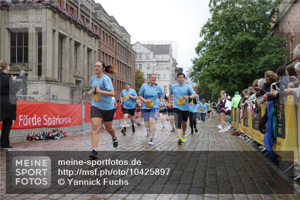13.09.2026 - Kiel Lauf Yannick Fuchs http://msf.ph/oto/10425897 13.09.2026 11:03:22 Ziel 697, 1923, 2254, 2846, 2878, 2975, 4074, 4658, 4757, 4854, 5893, 6224, 6319, 6953, 7282, 7656, 8130, 8136, 8204, 8288, 8946, 9059, 9063, 9614, 9819, 10806, 986, 1095, 1635, 2055, 2796, 2975, 3513, 3621, 3635, 3912, 4478, 4757, 4781, 5046, 5712, 5998, 6071, 6483, 6548, 6669, 6768, 6934, 6969, 6974, 7968, 8084, 8782, 9063, 9070, 9108, 9202, 9663, 9819, 10165, 10664, 10999, 11255, 11736, 11846, 12550, 1698, 2724, 3049, 3155, 3744, 5588, 5820, 6341, 6524, 6525, 9331, 9955 meine-sportfotos.de