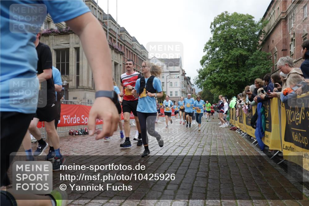 13.09.2026 - Kiel Lauf Yannick Fuchs http://msf.ph/oto/10425926 13.09.2026 11:03:25 Ziel 697, 1923, 2254, 2724, 2846, 2878, 3744, 4074, 4658, 4854, 5893, 6224, 6341, 6953, 7282, 7656, 8204, 8288, 8946, 9059, 9614, 10806, 986, 1095, 1635, 1923, 2055, 2796, 2975, 3513, 3621, 3635, 3912, 4478, 4757, 4781, 5046, 5712, 5893, 5998, 6071, 6319, 6483, 6669, 6768, 6934, 6969, 6974, 7968, 8084, 8130, 8136, 8204, 8782, 9059, 9063, 9070, 9108, 9202, 9663, 9819, 10165, 10664, 10999, 11255, 11736, 11846, 12550, 643, 1698, 3049, 3155, 5377, 5588, 5820, 6524, 6525, 9331, 9955 meine-sportfotos.de
