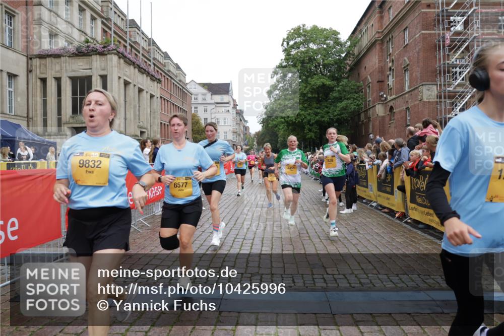 13.09.2026 - Kiel Lauf Yannick Fuchs http://msf.ph/oto/10425996 13.09.2026 09:46:34 Ziel 288, 3033, 3035, 3361, 6355, 6577, 7439, 7675, 7754, 8929, 9832, 10177, 10946, 11859, 11861, 12173, 12552, 167, 181, 442, 1415, 2482, 3052, 3954, 4909, 4910, 4918, 5234, 5855, 5955, 6732, 6857, 7015, 7308, 8125, 10117, 10203, 10685, 10898, 10913, 11076, 11078, 11316, 12495, 12621, 2527, 2718, 3808, 4087, 4906, 6048, 6207, 6638, 7190, 7213, 7446, 7921, 8409, 8887, 8994, 9141, 10322, 12725, 1415, 1418, 2127, 3142, 3301, 4909, 5829, 7911, 7924 meine-sportfotos.de