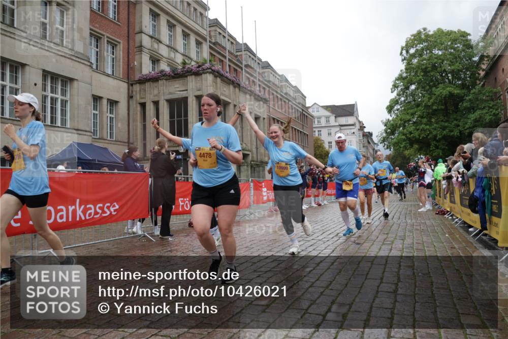 13.09.2026 - Kiel Lauf Yannick Fuchs http://msf.ph/oto/10426021 13.09.2026 11:03:34 Ziel 1698, 2724, 2846, 3155, 3744, 4074, 4854, 6341, 6524, 6525, 6953, 8946, 9363, 12650, 697, 986, 1635, 1923, 2254, 2846, 2878, 2975, 3621, 3635, 3912, 4478, 4658, 4757, 4781, 5046, 5893, 5998, 6224, 6319, 6669, 6768, 7282, 7656, 8130, 8136, 8204, 8288, 8782, 9059, 9063, 9070, 9202, 9614, 9663, 9819, 10806, 10999, 11736, 12550, 643, 1089, 1505, 1699, 2262, 2807, 2930, 3049, 5377, 5588, 5820, 7205, 9331, 9581, 9955, 10856, 11172, 11930, 1095, 1635, 2796, 3513, 6934 meine-sportfotos.de