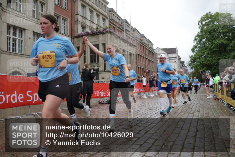 13.09.2026 - Kiel Lauf Yannick Fuchs http://msf.ph/oto/10426029 13.09.2026 11:03:34 Ziel 1698, 2724, 2846, 3155, 3744, 4074, 4854, 6341, 6524, 6525, 6953, 8946, 9363, 12650, 697, 986, 1635, 1923, 2254, 2846, 2878, 2975, 3621, 3635, 3912, 4478, 4658, 4757, 4781, 5046, 5893, 5998, 6224, 6319, 6669, 6768, 7282, 7656, 8130, 8136, 8204, 8288, 8782, 9059, 9063, 9070, 9202, 9614, 9663, 9819, 10806, 10999, 11736, 12550, 643, 1089, 1505, 1699, 2262, 2807, 2930, 3049, 5377, 5588, 5820, 7205, 9331, 9581, 9955, 10856, 11172, 11930, 1095, 1635, 2796, 3513, 6934 meine-sportfotos.de
