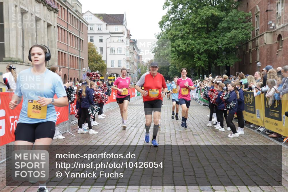 13.09.2026 - Kiel Lauf Yannick Fuchs http://msf.ph/oto/10426054 13.09.2026 09:46:37 Ziel 288, 3033, 3035, 4906, 6048, 6355, 6577, 7439, 7675, 7754, 8887, 8929, 9832, 10177, 10946, 11861, 12173, 12552, 167, 181, 442, 2482, 3052, 3361, 3954, 4918, 5855, 5955, 6732, 6857, 7015, 7308, 8125, 10117, 10203, 10685, 10898, 10913, 11076, 11078, 11316, 11859, 12495, 12621, 1402, 2527, 2718, 2779, 3808, 4087, 6207, 6638, 7190, 7213, 7446, 7921, 8409, 8994, 9141, 9385, 10301, 10322, 10731, 12725, 1415, 2482, 4909, 5829, 7911, 7924 meine-sportfotos.de