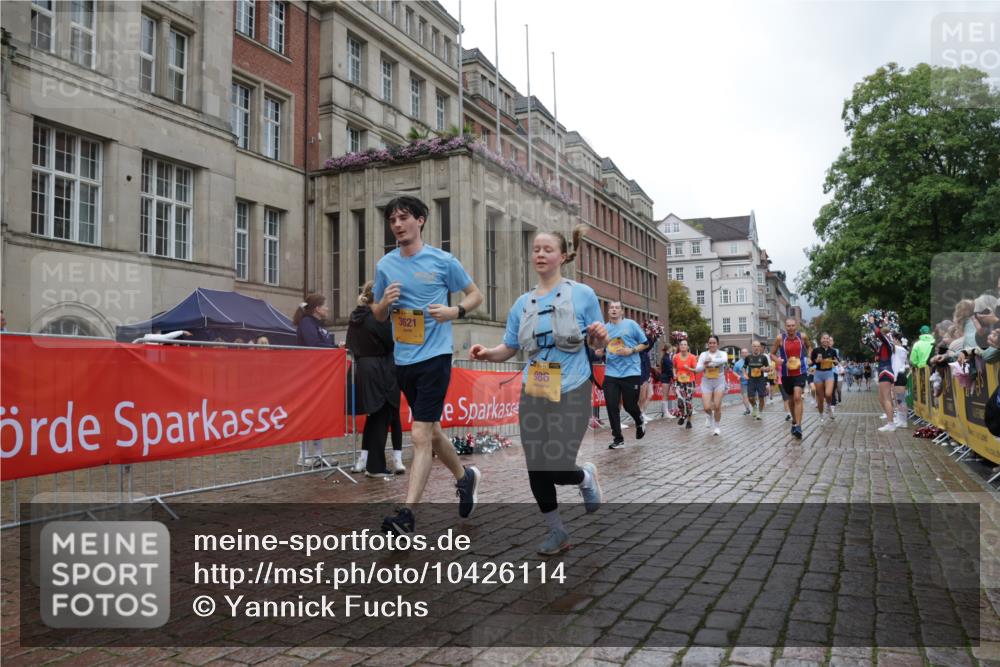 13.09.2026 - Kiel Lauf Yannick Fuchs http://msf.ph/oto/10426114 13.09.2026 11:03:42 Ziel 643, 1505, 1698, 2807, 3049, 3155, 5377, 5588, 5820, 6524, 6525, 9331, 9363, 9581, 9955, 12650, 697, 986, 1923, 2254, 2724, 2846, 2878, 2975, 3155, 3621, 3744, 4074, 4658, 4757, 4854, 5893, 6224, 6319, 6341, 6669, 6953, 7282, 7656, 8130, 8136, 8204, 8288, 8782, 8946, 9059, 9063, 9202, 9363, 9614, 9819, 10806, 12550, 12650, 1089, 1699, 1902, 1906, 2262, 2930, 3120, 7205, 7413, 7764, 8107, 9180, 10567, 10856, 11172, 11381, 11930, 12465, 986, 1635, 3621, 3635, 5998, 8782 meine-sportfotos.de
