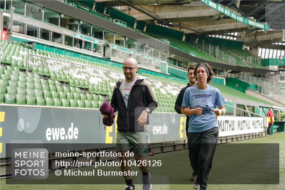 13.09.2026 - 21. swb-Marathon Bremen Michael Burmester http://msf.ph/oto/10426126 13.09.2026 10:49:11 Laufen im Stadion 10264, 10292, 10407, 10413, 10440, 10710, 10732, 10754, 10789, 10925, 11104, 11254, 11262, 11423, 11443, 11541, 11698, 11712, 11851, 11942, 11980, 12083, 12440, 12444, 12471, 12472, 12542, 12561, 10137, 10194, 10202, 10242, 10344, 10430, 10472, 10524, 10535, 10568, 10600, 10651, 10679, 10713, 10895, 10979, 11050, 11081, 11181, 11200, 11244, 11296, 11309, 11367, 11457, 11529, 11530, 11546, 11574, 11675, 11709, 11760, 11821, 12089, 12153, 12177, 12178 meine-sportfotos.de