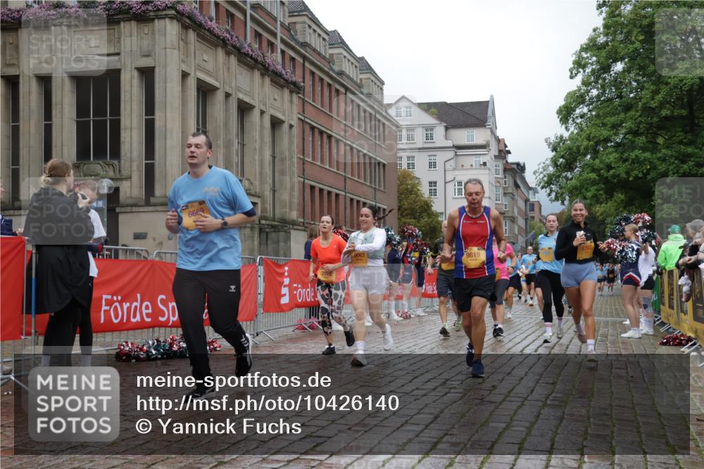 13.09.2026 - Kiel Lauf Yannick Fuchs http://msf.ph/oto/10426140 13.09.2026 11:03:44 Ziel 643, 1505, 1698, 2807, 3049, 5377, 5588, 5820, 6524, 6525, 9331, 9581, 9955, 11172, 11930, 697, 1923, 2254, 2724, 2846, 2878, 2975, 3155, 3744, 4074, 4658, 4757, 4854, 5893, 6224, 6319, 6341, 6669, 6953, 7282, 7656, 8130, 8136, 8204, 8288, 8946, 9059, 9063, 9363, 9614, 9819, 10806, 12650, 1089, 1699, 1902, 1906, 2262, 2930, 3120, 5007, 5008, 7205, 7413, 7764, 8107, 9180, 10567, 10856, 11381, 12465, 986, 2975, 3621, 3635, 4757, 5998, 6669, 8782 meine-sportfotos.de