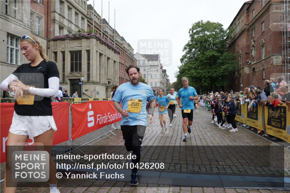13.09.2026 - Kiel Lauf Yannick Fuchs http://msf.ph/oto/10426208 13.09.2026 09:46:47 Ziel 2527, 2718, 3033, 3035, 3808, 4087, 4906, 6048, 6638, 7190, 7213, 7446, 7675, 7754, 7921, 8409, 8887, 8929, 8994, 9141, 10322, 12725, 167, 181, 288, 442, 3033, 3035, 3052, 3361, 3954, 5855, 5955, 6355, 6577, 6857, 7308, 7439, 8125, 8929, 9832, 10117, 10177, 10913, 10946, 11316, 11859, 11861, 12173, 12495, 12552, 12621, 1402, 2759, 2779, 4238, 4940, 5217, 5351, 6074, 6207, 7731, 9385, 10009, 10301, 10731, 10742, 10744, 12622, 2482, 3052, 3954, 5855, 8125 meine-sportfotos.de