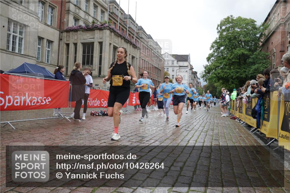 13.09.2026 - Kiel Lauf Yannick Fuchs http://msf.ph/oto/10426264 13.09.2026 11:03:59 Ziel 1089, 1699, 1902, 1906, 2262, 2930, 3120, 5007, 5008, 7205, 7413, 7764, 8107, 9180, 10567, 10856, 11381, 11930, 12465, 643, 1505, 1698, 2724, 2807, 2846, 3049, 3155, 3744, 4074, 4854, 5377, 5588, 5820, 6341, 6524, 6525, 6953, 8946, 9331, 9363, 9581, 9955, 11172, 11930, 12650, 460, 978, 1204, 1316, 2062, 2654, 3195, 3336, 3378, 3961, 3963, 4936, 5806, 6092, 6310, 7016, 7451, 8835, 10130, 10776, 11151, 11152, 11856, 697, 2254, 2846, 2878, 4074, 4658, 6224 meine-sportfotos.de