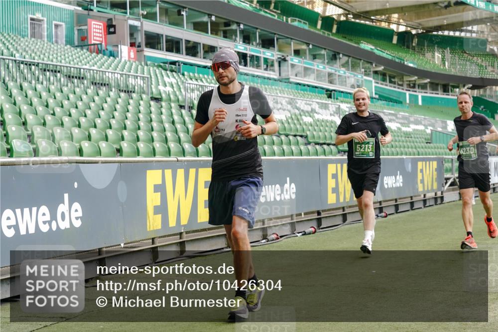 13.09.2026 - 21. swb-Marathon Bremen Michael Burmester http://msf.ph/oto/10426304 13.09.2026 13:02:07 Laufen im Stadion 150, 242, 282, 318, 440, 531, 687, 722, 930, 936, 946, 1006, 1067, 1163, 1250, 1436, 1448, 1582, 1896, 2033, 2047, 2062, 2276, 2292, 2345, 2364, 2370, 2378, 2409, 2421, 2485, 2490, 2491, 2560, 2561, 2627, 2638, 2658, 2666, 2668, 2779, 2781, 2967, 2987, 3013, 3044, 3114, 3163, 3164, 3187, 3248, 3258, 3294, 3334, 3372, 3374, 3375, 3385, 3392, 3496, 3524, 3526, 3527, 3576, 3585, 3603, 3667, 3721, 3806, 3852, 3893, 3938, 3983, 4000, 4133, 4506, 4558 meine-sportfotos.de