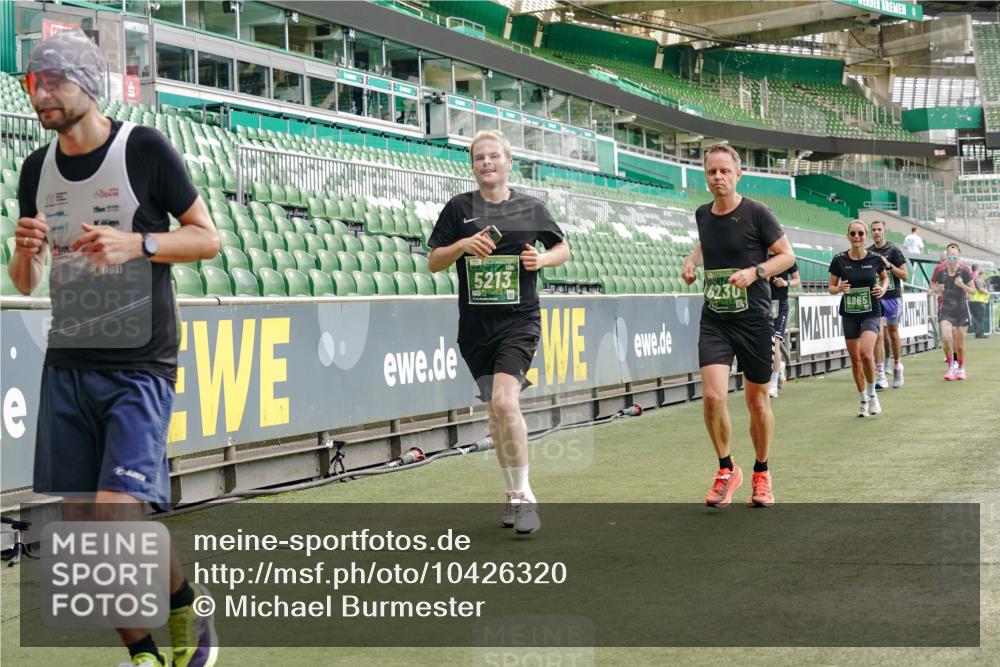 13.09.2026 - 21. swb-Marathon Bremen Michael Burmester http://msf.ph/oto/10426320 13.09.2026 13:02:08 Laufen im Stadion 150, 242, 282, 318, 440, 531, 687, 722, 930, 936, 946, 1006, 1067, 1163, 1250, 1436, 1448, 1582, 1896, 2033, 2047, 2062, 2276, 2292, 2345, 2364, 2370, 2378, 2409, 2421, 2485, 2490, 2491, 2560, 2561, 2627, 2638, 2658, 2666, 2668, 2779, 2781, 2900, 2967, 2987, 3013, 3044, 3114, 3163, 3164, 3187, 3248, 3258, 3294, 3334, 3372, 3374, 3375, 3385, 3392, 3496, 3524, 3526, 3527, 3576, 3585, 3603, 3667, 3721, 3806, 3852, 3893, 3938, 3983, 4000, 4133, 4506, 4558 meine-sportfotos.de