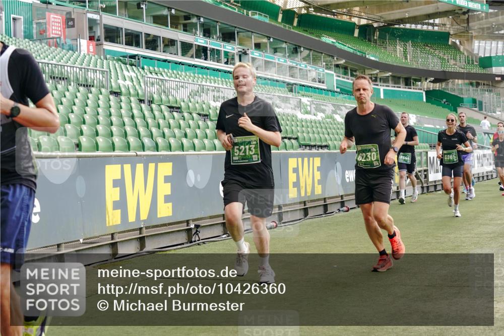 13.09.2026 - 21. swb-Marathon Bremen Michael Burmester http://msf.ph/oto/10426360 13.09.2026 13:02:08 Laufen im Stadion 150, 242, 282, 318, 440, 531, 687, 722, 930, 936, 946, 1006, 1067, 1163, 1250, 1436, 1448, 1582, 1896, 2033, 2047, 2062, 2276, 2292, 2345, 2364, 2370, 2378, 2409, 2421, 2485, 2490, 2491, 2560, 2561, 2627, 2638, 2658, 2666, 2668, 2779, 2781, 2900, 2967, 2987, 3013, 3044, 3114, 3163, 3164, 3187, 3248, 3258, 3294, 3334, 3372, 3374, 3375, 3385, 3392, 3496, 3524, 3526, 3527, 3576, 3585, 3603, 3667, 3721, 3806, 3852, 3893, 3938, 3983, 4000, 4133, 4506, 4558 meine-sportfotos.de
