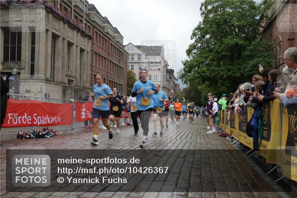 13.09.2026 - Kiel Lauf Yannick Fuchs http://msf.ph/oto/10426367 13.09.2026 11:04:12 Ziel 460, 978, 1204, 1316, 1902, 1906, 2062, 2654, 3336, 3378, 3961, 3963, 4936, 5007, 5008, 5806, 6092, 7016, 7451, 10130, 10776, 11151, 11152, 11856, 643, 1089, 1505, 1699, 1902, 1906, 2262, 2807, 2930, 3049, 3120, 5377, 5588, 5820, 7205, 7413, 7764, 8107, 9180, 9331, 9581, 9955, 10567, 10856, 11172, 11381, 11930, 12465, 567, 1554, 2298, 2662, 2750, 2758, 3140, 3141, 3195, 4155, 4870, 6010, 6310, 6962, 6963, 7157, 7686, 8835, 8956, 9067, 9806, 9980, 9987, 11050, 12826 meine-sportfotos.de