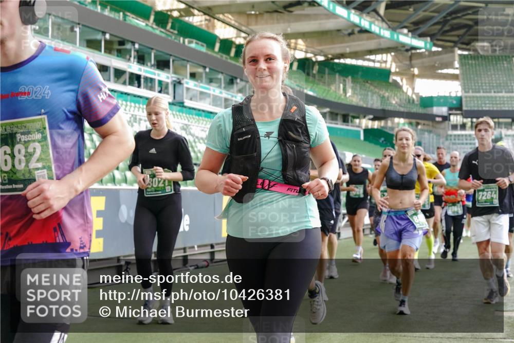 13.09.2026 - 21. swb-Marathon Bremen Michael Burmester http://msf.ph/oto/10426381 13.09.2026 13:25:08 Laufen im Stadion 137, 182, 213, 294, 324, 505, 530, 543, 548, 645, 721, 723, 739, 743, 752, 815, 818, 966, 1273, 1410, 1443, 1459, 1463, 1471, 1487, 1491, 1504, 1515, 1561, 1597, 1598, 1744, 1828, 1830, 1944, 1953, 2058, 2059, 2095, 2211, 2252, 2267, 2271, 2286, 2298, 2308, 2312, 2323, 2354, 2445, 2465, 2483, 2497, 2503, 2506, 2554, 2571, 2591, 2644, 2752, 2762, 2768, 2776, 2833, 2878, 2896, 2981, 3005, 3062, 3097, 3142, 3172, 3211, 3259, 3288, 3289, 3298, 3306, 3312, 3329, 3364, 3381, 3390 meine-sportfotos.de