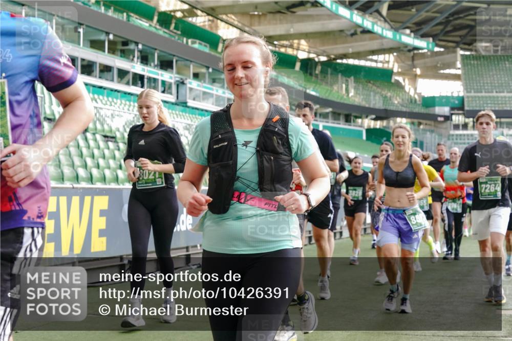 13.09.2026 - 21. swb-Marathon Bremen Michael Burmester http://msf.ph/oto/10426391 13.09.2026 13:25:08 Laufen im Stadion 137, 182, 213, 294, 324, 505, 530, 543, 548, 645, 721, 723, 739, 743, 752, 815, 818, 966, 1273, 1410, 1443, 1459, 1463, 1471, 1487, 1491, 1504, 1515, 1561, 1597, 1598, 1744, 1828, 1830, 1944, 1953, 2058, 2059, 2095, 2211, 2252, 2267, 2271, 2286, 2298, 2308, 2312, 2323, 2354, 2445, 2465, 2483, 2497, 2503, 2506, 2554, 2571, 2591, 2644, 2752, 2762, 2768, 2776, 2833, 2878, 2896, 2981, 3005, 3062, 3097, 3142, 3172, 3211, 3259, 3288, 3289, 3298, 3306, 3312, 3329, 3364, 3381, 3390 meine-sportfotos.de