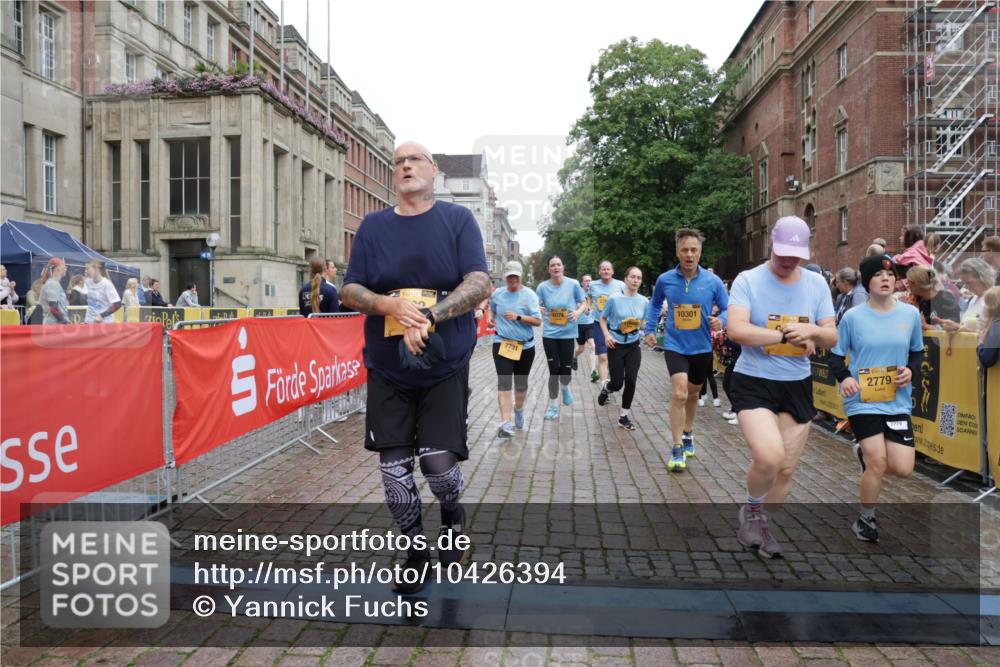 13.09.2026 - Kiel Lauf Yannick Fuchs http://msf.ph/oto/10426394 13.09.2026 09:46:59 Ziel 1402, 2718, 2759, 2779, 4087, 4238, 4940, 5217, 5351, 6074, 6207, 6638, 7731, 7921, 9141, 9385, 10009, 10301, 10322, 10731, 12622, 288, 2527, 3033, 3035, 3361, 3808, 4087, 4906, 6048, 6355, 6577, 6638, 7190, 7213, 7439, 7446, 7675, 7754, 8409, 8887, 8929, 8994, 9832, 10177, 10946, 11859, 11861, 12173, 12552, 12725, 1235, 2587, 5167, 7461, 8524, 9091, 10076, 10224, 10555, 10742, 10744, 11862, 11964, 12635, 167, 181, 3361, 11859 meine-sportfotos.de