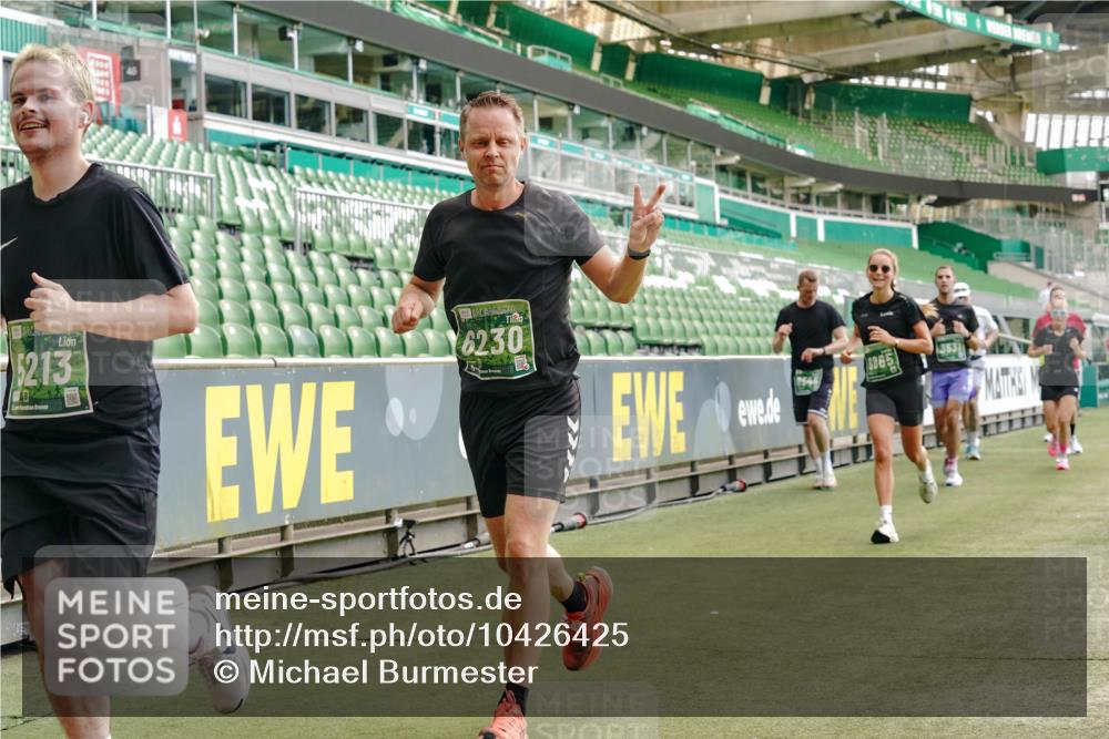 13.09.2026 - 21. swb-Marathon Bremen Michael Burmester http://msf.ph/oto/10426425 13.09.2026 13:02:09 Laufen im Stadion 150, 242, 282, 318, 440, 531, 687, 722, 930, 936, 946, 1006, 1067, 1163, 1250, 1436, 1448, 1582, 1896, 2033, 2047, 2062, 2276, 2292, 2345, 2364, 2370, 2378, 2409, 2421, 2485, 2490, 2491, 2560, 2561, 2627, 2638, 2658, 2666, 2668, 2779, 2781, 2900, 2967, 2987, 3013, 3044, 3114, 3163, 3164, 3187, 3248, 3258, 3294, 3334, 3372, 3374, 3375, 3385, 3392, 3496, 3524, 3526, 3527, 3576, 3585, 3603, 3667, 3721, 3806, 3852, 3893, 3938, 3983, 4000, 4133, 4506, 4558 meine-sportfotos.de