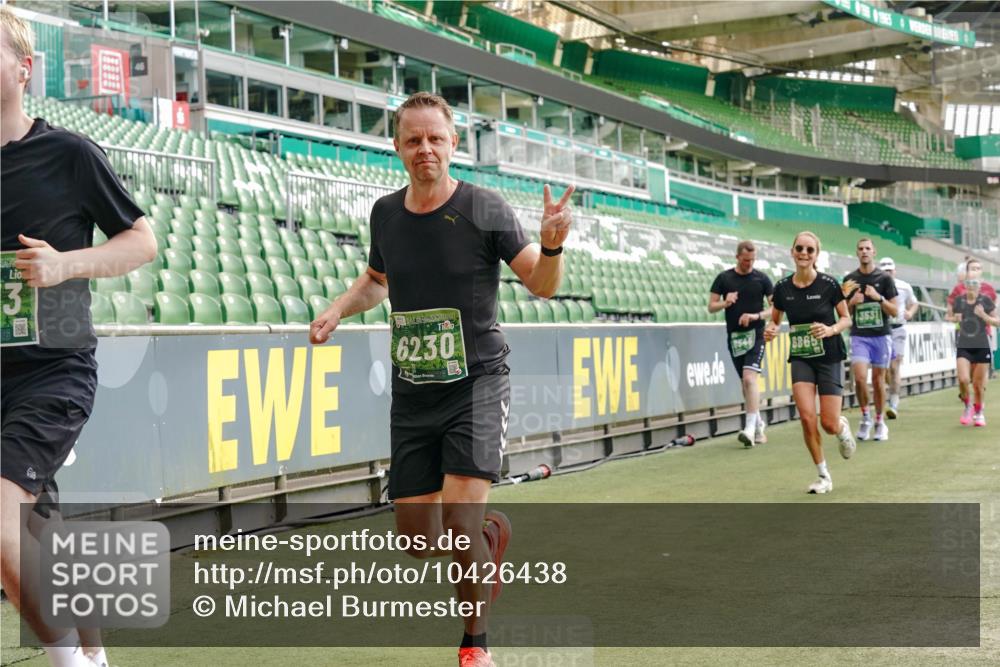 13.09.2026 - 21. swb-Marathon Bremen Michael Burmester http://msf.ph/oto/10426438 13.09.2026 13:02:09 Laufen im Stadion 150, 242, 282, 318, 440, 531, 687, 722, 930, 936, 946, 1006, 1067, 1163, 1250, 1436, 1448, 1582, 1896, 2033, 2047, 2062, 2276, 2292, 2345, 2364, 2370, 2378, 2409, 2421, 2485, 2490, 2491, 2560, 2561, 2627, 2638, 2658, 2666, 2668, 2779, 2781, 2900, 2967, 2987, 3013, 3044, 3114, 3163, 3164, 3187, 3248, 3258, 3294, 3334, 3372, 3374, 3375, 3385, 3392, 3496, 3524, 3526, 3527, 3576, 3585, 3603, 3667, 3721, 3806, 3852, 3893, 3938, 3983, 4000, 4133, 4506, 4558 meine-sportfotos.de