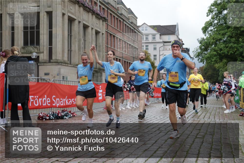 13.09.2026 - Kiel Lauf Yannick Fuchs http://msf.ph/oto/10426440 13.09.2026 11:04:26 Ziel 567, 1554, 2298, 2654, 2662, 2750, 2758, 3140, 3141, 3195, 3961, 3963, 4155, 4870, 6010, 6310, 6962, 6963, 7157, 7451, 7686, 8835, 8956, 9067, 9806, 9980, 9987, 11050, 12179, 12826, 460, 978, 1204, 1316, 1699, 1902, 1906, 2062, 2262, 2654, 2930, 3120, 3336, 3378, 3961, 4936, 5007, 5008, 5806, 6092, 7016, 7205, 7413, 7451, 7764, 8107, 9180, 10130, 10567, 10776, 10856, 11151, 11152, 11381, 11856, 12465, 711, 1228, 1289, 1431, 4200, 4758, 4759, 5963, 6752, 8697, 8950, 8951 meine-sportfotos.de