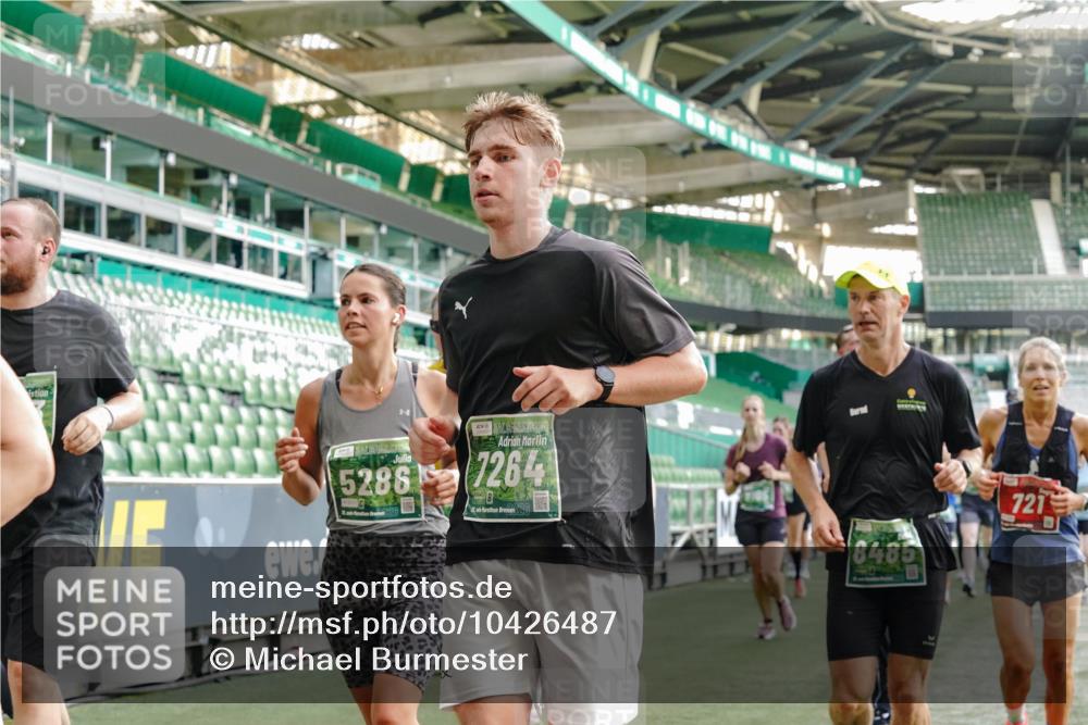 13.09.2026 - 21. swb-Marathon Bremen Michael Burmester http://msf.ph/oto/10426487 13.09.2026 13:25:11 Laufen im Stadion 137, 182, 213, 294, 324, 505, 530, 543, 548, 645, 721, 723, 739, 743, 752, 815, 818, 966, 1273, 1283, 1410, 1443, 1459, 1463, 1471, 1487, 1491, 1504, 1515, 1561, 1597, 1598, 1744, 1828, 1830, 1944, 1953, 2058, 2059, 2095, 2211, 2252, 2267, 2271, 2298, 2308, 2312, 2323, 2354, 2465, 2483, 2497, 2503, 2506, 2554, 2571, 2591, 2644, 2752, 2762, 2776, 2833, 2878, 2896, 2981, 3005, 3062, 3097, 3142, 3172, 3211, 3259, 3288, 3289, 3298, 3306, 3312, 3329, 3381, 3390 meine-sportfotos.de