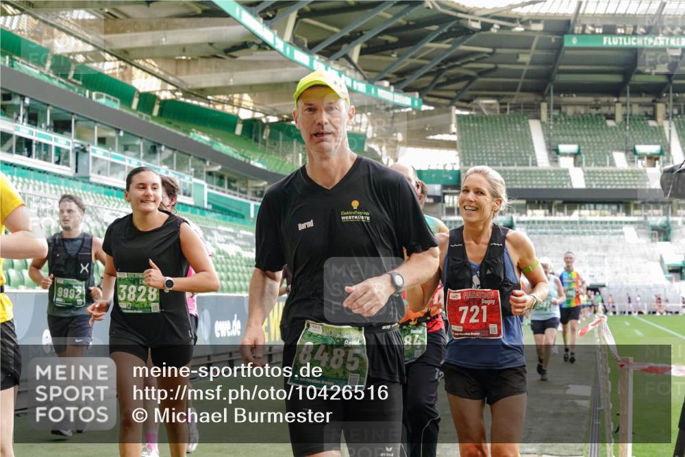 13.09.2026 - 21. swb-Marathon Bremen Michael Burmester http://msf.ph/oto/10426516 13.09.2026 13:25:12 Laufen im Stadion 137, 182, 213, 294, 324, 505, 530, 543, 548, 645, 721, 723, 739, 743, 752, 815, 818, 966, 1273, 1283, 1410, 1443, 1459, 1463, 1471, 1487, 1491, 1504, 1515, 1561, 1597, 1598, 1744, 1828, 1830, 1944, 1953, 2058, 2059, 2095, 2211, 2252, 2267, 2271, 2298, 2308, 2312, 2323, 2354, 2382, 2465, 2483, 2497, 2503, 2506, 2554, 2571, 2591, 2644, 2752, 2762, 2776, 2833, 2878, 2896, 2981, 3005, 3062, 3097, 3142, 3172, 3211, 3259, 3288, 3289, 3298, 3306, 3312, 3329, 3381, 3390 meine-sportfotos.de