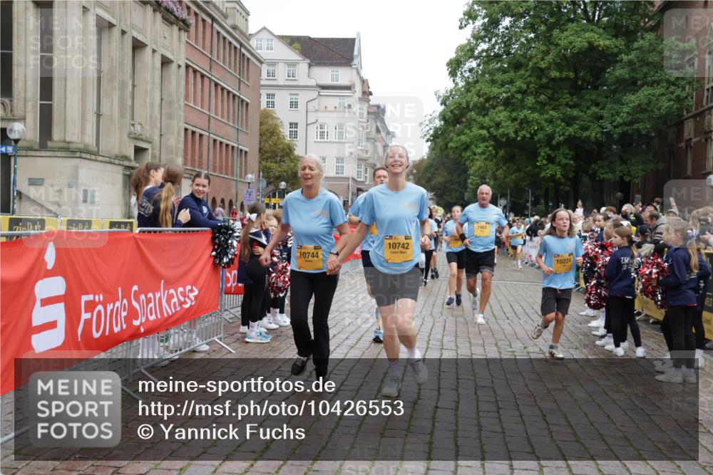 13.09.2026 - Kiel Lauf Yannick Fuchs http://msf.ph/oto/10426553 13.09.2026 09:47:09 Ziel 1235, 2587, 2759, 4940, 5167, 5217, 5351, 7461, 8524, 9091, 10009, 10076, 10224, 10742, 10744, 11862, 11964, 12635, 288, 1402, 2527, 2718, 2759, 2779, 3033, 3035, 3808, 4087, 4238, 4906, 4940, 6048, 6074, 6207, 6638, 7190, 7213, 7446, 7675, 7731, 7754, 7921, 8409, 8887, 8929, 8994, 9141, 9385, 10301, 10322, 10731, 12552, 12622, 12725, 544, 1324, 2870, 3192, 3629, 6072, 6575, 6639, 8231, 9634, 9936, 10555, 288, 3033, 3035, 6355, 6577, 7439, 9832, 10177 meine-sportfotos.de