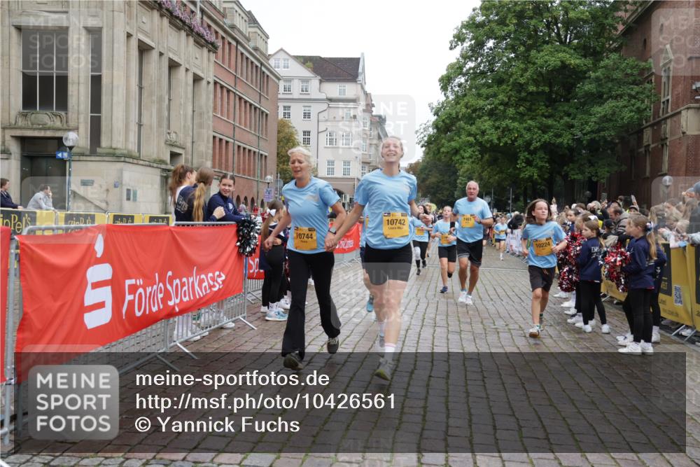 13.09.2026 - Kiel Lauf Yannick Fuchs http://msf.ph/oto/10426561 13.09.2026 09:47:09 Ziel 1235, 2587, 2759, 4940, 5167, 5217, 5351, 7461, 8524, 9091, 10009, 10076, 10224, 10742, 10744, 11862, 11964, 12635, 288, 1402, 2527, 2718, 2759, 2779, 3033, 3035, 3808, 4087, 4238, 4906, 4940, 6048, 6074, 6207, 6638, 7190, 7213, 7446, 7675, 7731, 7754, 7921, 8409, 8887, 8929, 8994, 9141, 9385, 10301, 10322, 10731, 12552, 12622, 12725, 544, 1324, 2870, 3192, 3629, 6072, 6575, 6639, 8231, 9634, 9936, 10555, 288, 3033, 3035, 6355, 6577, 7439, 9832, 10177 meine-sportfotos.de