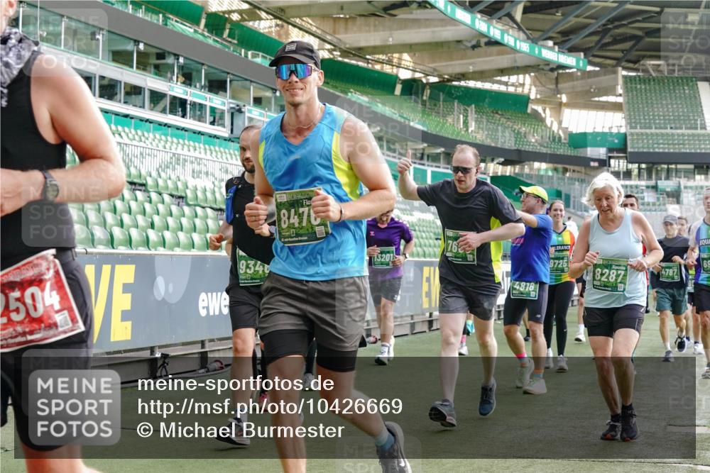 13.09.2026 - 21. swb-Marathon Bremen Michael Burmester http://msf.ph/oto/10426669 13.09.2026 13:25:17 Laufen im Stadion 137, 182, 213, 294, 505, 530, 543, 548, 645, 721, 723, 739, 743, 752, 815, 818, 966, 1273, 1283, 1410, 1443, 1459, 1463, 1471, 1487, 1491, 1504, 1515, 1530, 1561, 1618, 1744, 1828, 1830, 1944, 1953, 2058, 2059, 2095, 2211, 2252, 2267, 2271, 2298, 2308, 2312, 2323, 2354, 2382, 2384, 2465, 2483, 2497, 2503, 2506, 2554, 2571, 2591, 2644, 2675, 2752, 2762, 2776, 2833, 2878, 2896, 2981, 3005, 3062, 3097, 3142, 3172, 3211, 3259, 3298, 3306, 3312, 3329, 3381, 3390 meine-sportfotos.de