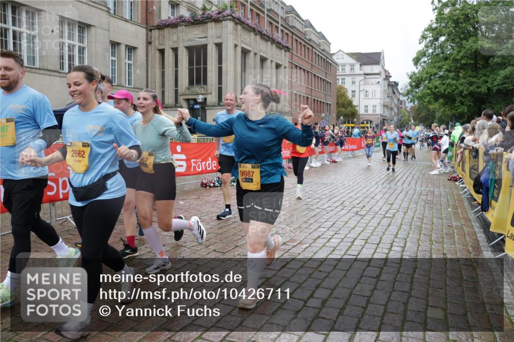13.09.2026 - Kiel Lauf Yannick Fuchs http://msf.ph/oto/10426711 13.09.2026 11:05:02 Ziel 1056, 1861, 2093, 2142, 2308, 2804, 4211, 4262, 4391, 5021, 6393, 8149, 9330, 9605, 9647, 10003, 10138, 10484, 10679, 11948, 12406, 567, 711, 1056, 1228, 1289, 1431, 2298, 2662, 2758, 2804, 4155, 4200, 4211, 4758, 4759, 4870, 5963, 6443, 6752, 7157, 8697, 8950, 8951, 8956, 9067, 9667, 9815, 9818, 9987, 10016, 10217, 10593, 11906, 12252, 12438, 12472, 12826, 1186, 1476, 2070, 3159, 3284, 5002, 6447, 7386, 7716, 7860, 8124, 8949, 10133, 11094, 11341, 567, 1554, 2298, 2758 meine-sportfotos.de