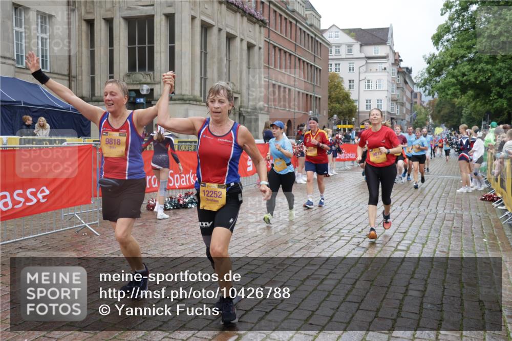 13.09.2026 - Kiel Lauf Yannick Fuchs http://msf.ph/oto/10426788 13.09.2026 11:05:12 Ziel 1186, 2142, 2308, 3159, 4262, 5002, 5021, 7860, 8124, 9605, 10003, 11094, 711, 1056, 1228, 1289, 1431, 1861, 2093, 2804, 4211, 4391, 5021, 5963, 6393, 6443, 6752, 8149, 8697, 9330, 9647, 9815, 9818, 10016, 10138, 10217, 10484, 10593, 10679, 11906, 11948, 12252, 12406, 12438, 12472, 1476, 1491, 2070, 2365, 3122, 3284, 3421, 5909, 6447, 7386, 7716, 7899, 8334, 8949, 10133, 11160, 11341, 4200, 4758, 4759, 8697, 8950, 8951, 9667, 12826 meine-sportfotos.de