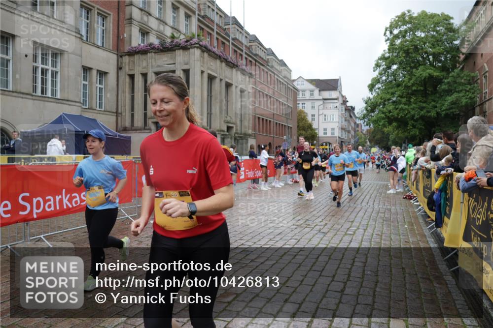 13.09.2026 - Kiel Lauf Yannick Fuchs http://msf.ph/oto/10426813 13.09.2026 11:05:14 Ziel 1186, 2308, 3159, 3284, 4262, 5002, 6447, 7860, 8124, 8949, 9605, 10003, 11094, 11341, 711, 1056, 1228, 1289, 1431, 1861, 2093, 2142, 2804, 4211, 4391, 5021, 5963, 6393, 6443, 6752, 8149, 8697, 9330, 9647, 9815, 10003, 10016, 10138, 10217, 10484, 10593, 10679, 11906, 11948, 12406, 12438, 12472, 1476, 1491, 2070, 2365, 3122, 3352, 3421, 5888, 5909, 5954, 7386, 7716, 7899, 8334, 9480, 9589, 9747, 10133, 11160, 711, 4200, 4758, 4759, 8697, 8950, 8951, 9667 meine-sportfotos.de