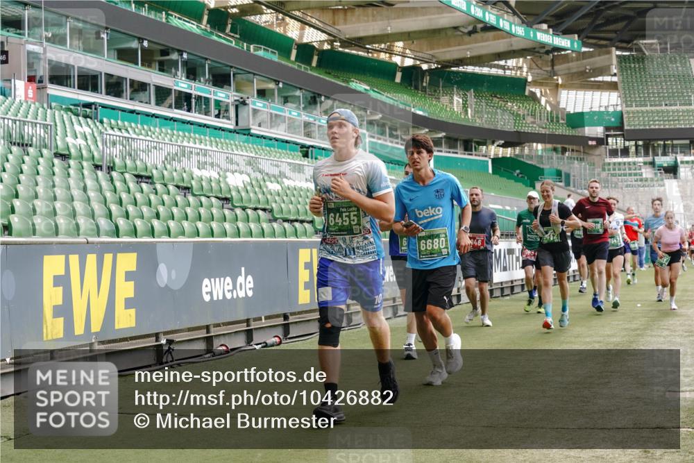 13.09.2026 - 21. swb-Marathon Bremen Michael Burmester http://msf.ph/oto/10426882 13.09.2026 13:02:20 Laufen im Stadion 150, 282, 318, 440, 531, 722, 930, 936, 946, 1006, 1067, 1163, 1250, 1436, 1448, 1460, 1582, 1611, 1896, 2033, 2047, 2062, 2276, 2292, 2345, 2364, 2370, 2378, 2421, 2491, 2513, 2561, 2627, 2638, 2666, 2668, 2779, 2900, 2987, 3013, 3044, 3114, 3163, 3164, 3187, 3248, 3258, 3294, 3334, 3372, 3374, 3375, 3392, 3460, 3496, 3526, 3527, 3576, 3585, 3603, 3667, 3721, 3806, 3852, 3893, 3938, 3970, 3983, 4000, 4077, 4133, 4506, 4558 meine-sportfotos.de