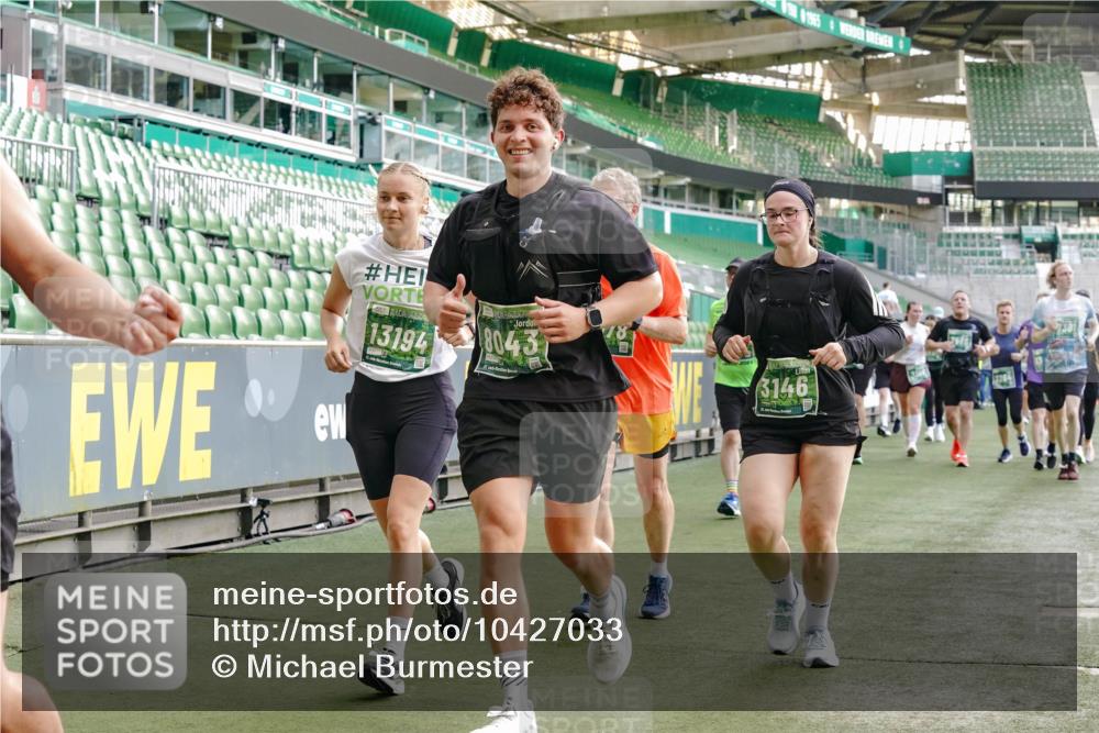 13.09.2026 - 21. swb-Marathon Bremen Michael Burmester http://msf.ph/oto/10427033 13.09.2026 13:25:29 Laufen im Stadion 202, 213, 294, 505, 530, 543, 548, 645, 723, 739, 752, 815, 818, 966, 1283, 1410, 1443, 1459, 1463, 1471, 1487, 1491, 1504, 1515, 1530, 1561, 1618, 1744, 1828, 1830, 1944, 1953, 2058, 2059, 2095, 2211, 2252, 2267, 2271, 2298, 2308, 2312, 2323, 2354, 2382, 2384, 2483, 2497, 2506, 2508, 2554, 2558, 2571, 2591, 2644, 2656, 2675, 2752, 2762, 2776, 2833, 2878, 2896, 2970, 2981, 3005, 3047, 3062, 3097, 3142, 3172, 3211, 3259, 3298, 3306, 3312, 3329, 3359, 3381, 3390, 3433 meine-sportfotos.de
