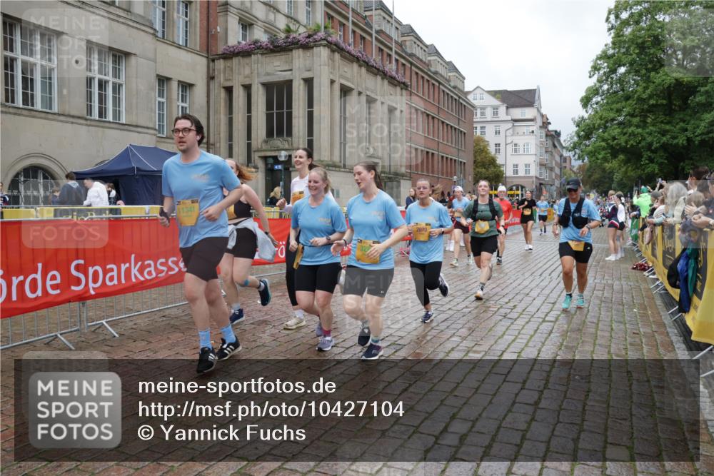 13.09.2026 - Kiel Lauf Yannick Fuchs http://msf.ph/oto/10427104 13.09.2026 11:05:53 Ziel 2959, 3475, 4058, 4148, 4153, 4764, 5187, 5526, 5756, 5925, 6668, 6823, 8323, 8498, 8879, 9016, 9279, 9757, 10386, 10557, 11049, 12133, 12233, 12649, 1476, 1491, 2070, 2365, 3122, 3284, 3352, 3421, 4979, 5888, 5909, 5954, 6162, 6447, 7386, 7716, 7899, 8334, 8949, 9480, 9589, 9747, 10133, 10599, 11160, 11341, 11618, 12012, 12233, 799, 1111, 1359, 2781, 2782, 3618, 4392, 4980, 5229, 6307, 7045, 7452, 7942, 8163, 8295, 8452, 10830, 11218, 11372, 12356 meine-sportfotos.de
