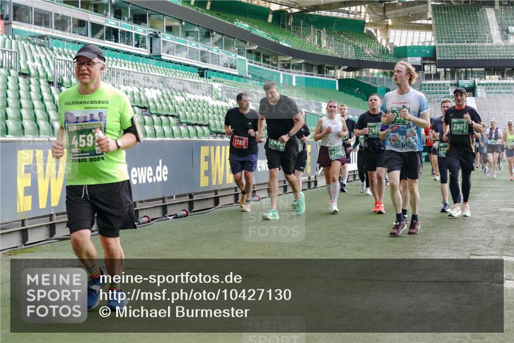 13.09.2026 - 21. swb-Marathon Bremen Michael Burmester http://msf.ph/oto/10427130 13.09.2026 13:25:33 Laufen im Stadion 202, 213, 294, 505, 530, 543, 548, 645, 723, 739, 752, 815, 818, 966, 1283, 1410, 1443, 1459, 1463, 1471, 1473, 1487, 1491, 1504, 1515, 1530, 1561, 1618, 1744, 1828, 1830, 1953, 2058, 2059, 2095, 2211, 2267, 2271, 2298, 2308, 2312, 2323, 2354, 2382, 2384, 2483, 2497, 2506, 2508, 2554, 2558, 2571, 2591, 2592, 2644, 2656, 2675, 2752, 2762, 2776, 2833, 2878, 2896, 2970, 2981, 3005, 3047, 3062, 3097, 3142, 3172, 3211, 3259, 3298, 3306, 3329, 3359, 3381, 3390, 3433 meine-sportfotos.de