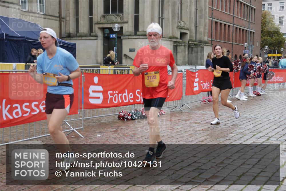 13.09.2026 - Kiel Lauf Yannick Fuchs http://msf.ph/oto/10427131 13.09.2026 11:05:56 Ziel 1111, 1359, 2959, 3475, 4058, 4148, 4153, 4392, 4764, 4980, 5187, 5229, 5526, 5756, 5925, 6307, 6823, 7942, 8295, 8323, 8452, 8879, 9016, 9279, 9757, 10557, 10830, 11049, 11218, 11372, 12133, 12356, 12646, 12647, 12649, 1491, 2365, 2959, 3122, 3352, 3421, 4148, 4153, 4764, 4979, 5526, 5888, 5909, 5954, 6162, 6668, 7899, 8334, 8498, 9480, 9589, 9747, 10133, 10386, 10557, 10599, 11049, 11160, 11618, 12012, 12233, 799, 824, 2781, 2782, 3618, 7045, 7452, 8163, 8400, 9781 meine-sportfotos.de