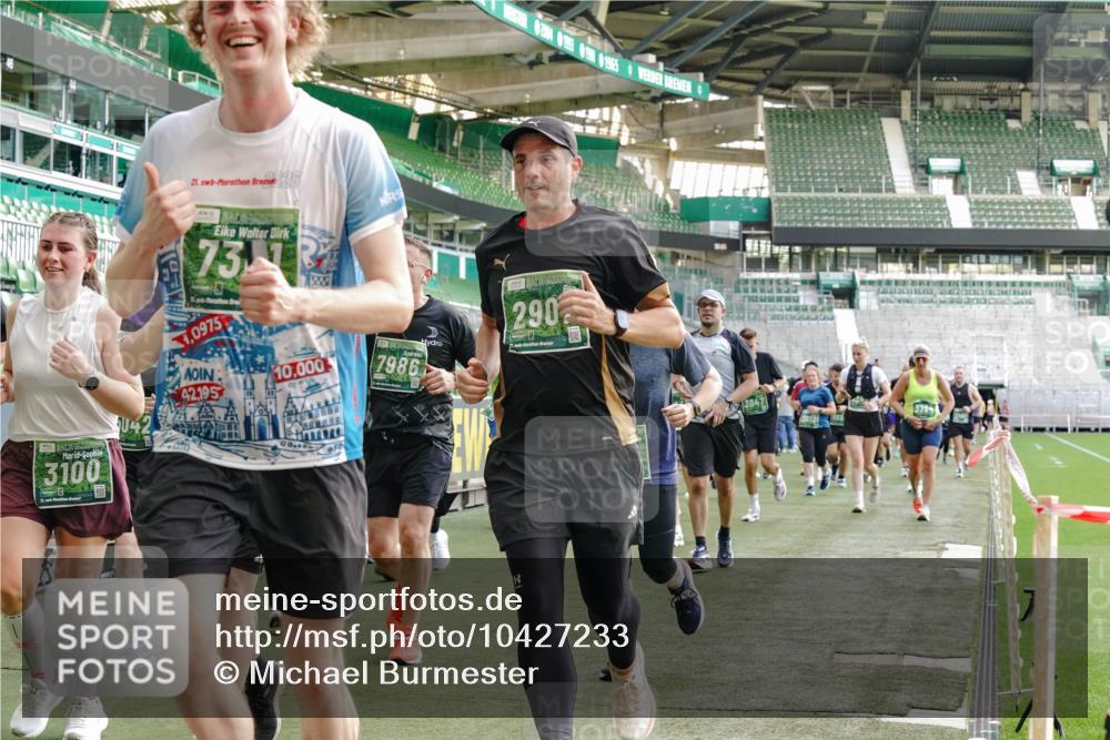 13.09.2026 - 21. swb-Marathon Bremen Michael Burmester http://msf.ph/oto/10427233 13.09.2026 13:25:36 Laufen im Stadion 202, 213, 294, 505, 530, 543, 548, 645, 723, 752, 815, 818, 966, 1283, 1410, 1443, 1459, 1463, 1471, 1473, 1487, 1491, 1504, 1515, 1530, 1561, 1618, 1744, 1828, 1830, 1953, 2058, 2059, 2095, 2211, 2267, 2271, 2298, 2308, 2312, 2323, 2354, 2382, 2384, 2483, 2497, 2506, 2508, 2554, 2558, 2571, 2591, 2592, 2644, 2656, 2675, 2752, 2762, 2776, 2833, 2878, 2896, 2970, 2981, 3005, 3047, 3062, 3097, 3142, 3172, 3211, 3259, 3298, 3306, 3329, 3359, 3381, 3390, 3433 meine-sportfotos.de