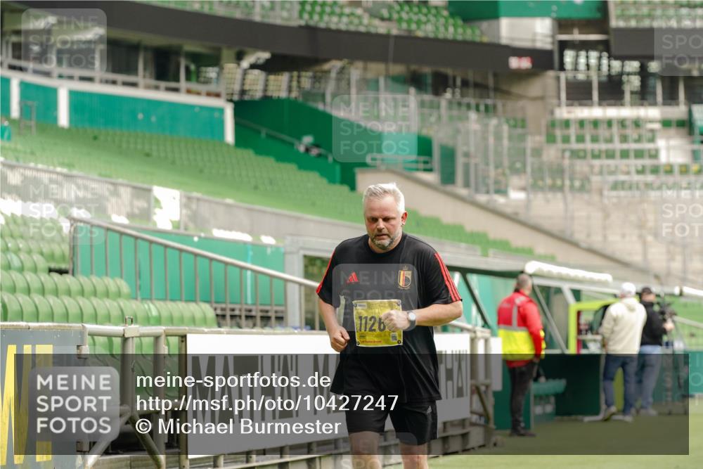 13.09.2026 - 21. swb-Marathon Bremen Michael Burmester http://msf.ph/oto/10427247 13.09.2026 10:51:05 Laufen im Stadion 10533, 10534, 10573, 10627, 10650, 10667, 10710, 10968, 11025, 11031, 11195, 11266, 11352, 11496, 11780, 11807, 12377, 12408, 12440, 12535, 12546, 10161, 10264, 10292, 10349, 10407, 10440, 10535, 10732, 10789, 10895, 10925, 10933, 10970, 11104, 11262, 11423, 11443, 11457, 11573, 11579, 11639, 11663, 11698, 12083, 12157, 12340, 12444, 12471, 12472, 12542, 12561 meine-sportfotos.de