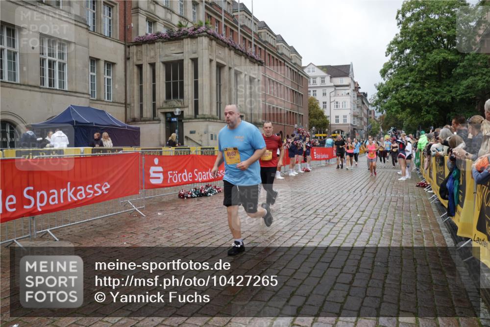 13.09.2026 - Kiel Lauf Yannick Fuchs http://msf.ph/oto/10427265 13.09.2026 11:06:12 Ziel 799, 824, 2781, 2782, 3618, 3966, 7045, 7452, 8163, 8400, 9781, 10143, 10329, 11028, 11029, 12048, 12686, 799, 1111, 1359, 2959, 3475, 3618, 4058, 4148, 4153, 4392, 4764, 4980, 5187, 5229, 5526, 5756, 5925, 6162, 6307, 6668, 6823, 7942, 8295, 8323, 8452, 8498, 8879, 9016, 9279, 9757, 10386, 10557, 10599, 10830, 11049, 11218, 11372, 12012, 12133, 12233, 12356, 12646, 12647, 12649, 219, 458, 560, 631, 710, 2179, 3201, 4095, 4614, 5141 meine-sportfotos.de