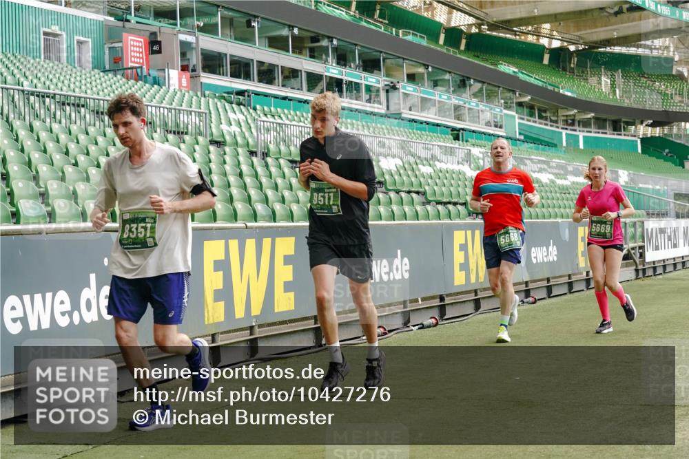13.09.2026 - 21. swb-Marathon Bremen Michael Burmester http://msf.ph/oto/10427276 13.09.2026 13:02:27 Laufen im Stadion 150, 282, 318, 440, 531, 722, 930, 936, 946, 1006, 1014, 1067, 1163, 1250, 1436, 1448, 1460, 1582, 1611, 1896, 2033, 2047, 2062, 2276, 2292, 2345, 2364, 2370, 2378, 2421, 2491, 2513, 2561, 2627, 2638, 2666, 2668, 2779, 2900, 2987, 3013, 3044, 3114, 3135, 3163, 3164, 3187, 3248, 3258, 3294, 3334, 3372, 3374, 3375, 3392, 3460, 3496, 3526, 3527, 3576, 3585, 3603, 3667, 3721, 3806, 3852, 3893, 3938, 3970, 3983, 4000, 4077, 4133, 4506, 4558 meine-sportfotos.de
