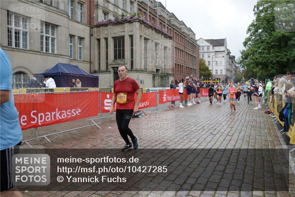13.09.2026 - Kiel Lauf Yannick Fuchs http://msf.ph/oto/10427285 13.09.2026 11:06:13 Ziel 824, 2781, 2782, 3201, 3966, 4095, 7045, 7452, 8163, 8400, 9781, 10143, 10329, 10537, 11028, 11029, 12048, 12686, 799, 1111, 1359, 2959, 3475, 3618, 4058, 4148, 4153, 4392, 4764, 4980, 5187, 5229, 5526, 5756, 5925, 6162, 6307, 6668, 6823, 7045, 7452, 7942, 8295, 8323, 8452, 8498, 8879, 9016, 9279, 9757, 10386, 10557, 10830, 11049, 11218, 11372, 12012, 12048, 12133, 12233, 12356, 12646, 12647, 12649, 219, 458, 560, 631, 710, 2179, 4614, 5141 meine-sportfotos.de